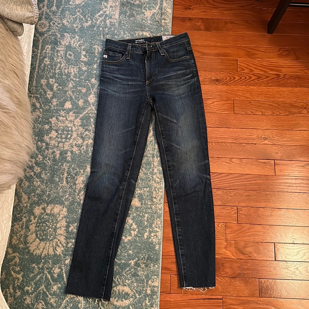 AG high rise straight crop, cut off jean